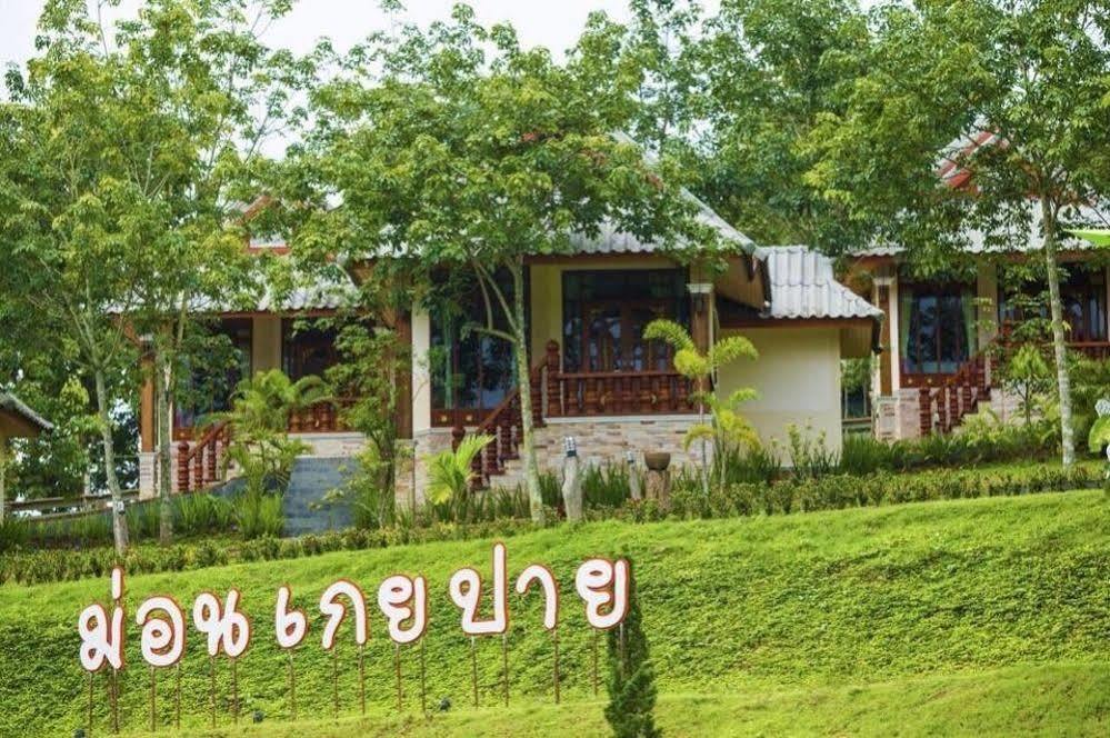 Mont Goei Pai Hotel Exterior photo